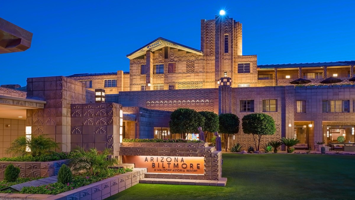 Arizona Biltmore, A Waldorf Astoria Hotel Exterior 